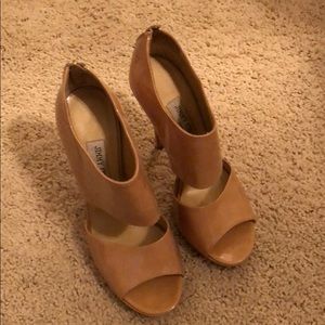 Jimmy Choo Nude Patent Leather Heels
